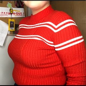 STRETCHY Red and white top